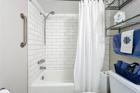 Condo in Bradenton, Florida, 2 bedrooms  № 1826837 - photo 29