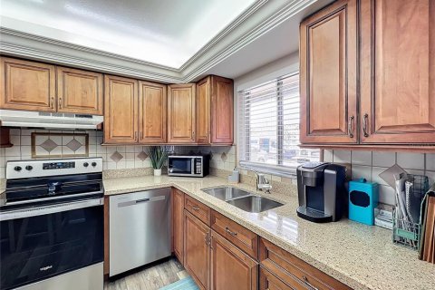 Condo in Bradenton, Florida, 2 bedrooms  № 1826837 - photo 4