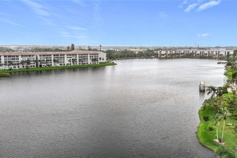 Condo in Bradenton, Florida, 2 bedrooms  № 1826837 - photo 1