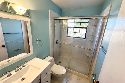 Condo in Coral Springs, Florida, 2 bedrooms  № 2007799 - photo 10