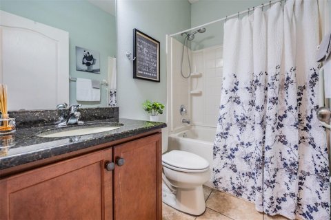 House in Riverview, Florida 4 bedrooms, 179.3 sq.m. № 1722596 - photo 24