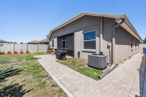 House in Riverview, Florida 4 bedrooms, 179.3 sq.m. № 1722596 - photo 30