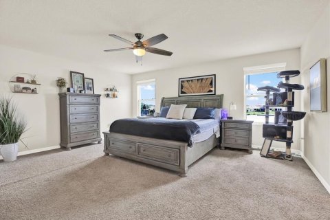 House in Palmetto, Florida 5 bedrooms, 339.19 sq.m. № 2313088 - photo 11