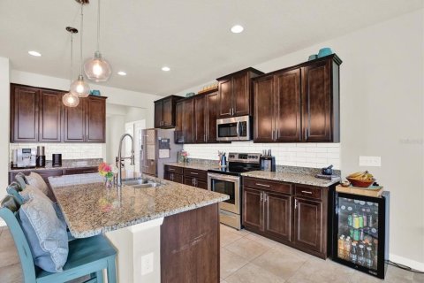 House in Palmetto, Florida 5 bedrooms, 339.19 sq.m. № 2313088 - photo 8