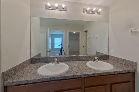 Casa en alquiler en Sun City Center, Florida, 4 dormitorios, 168.8 m2 № 1911912 - foto 8