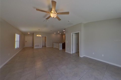 Casa en alquiler en Sun City Center, Florida, 4 dormitorios, 168.8 m2 № 1911912 - foto 2