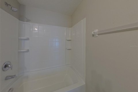 Casa en alquiler en Sun City Center, Florida, 4 dormitorios, 168.8 m2 № 1911912 - foto 14