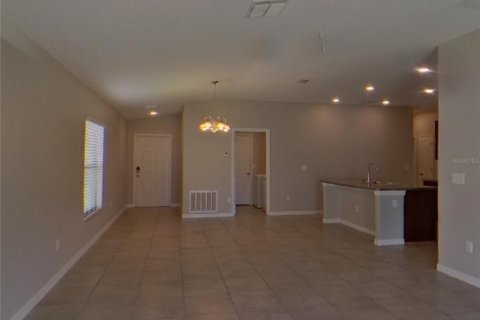 Casa en alquiler en Sun City Center, Florida, 4 dormitorios, 168.8 m2 № 1911912 - foto 4