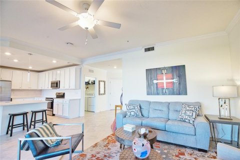 Condo in Venice, Florida, 2 bedrooms № 2398417 - photo 13