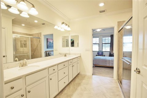 Condo in Venice, Florida, 2 bedrooms № 2398417 - photo 26
