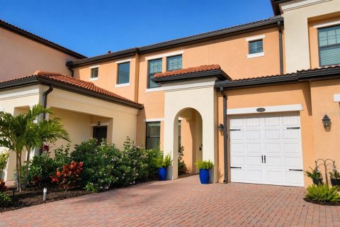 Condo in Venice, Florida, 2 bedrooms № 2398417