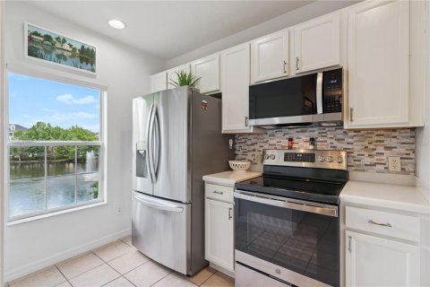 Touwnhouse à vendre à Winter Springs, Floride: 2 chambres, 104.89 m2 № 2234722 - photo 9