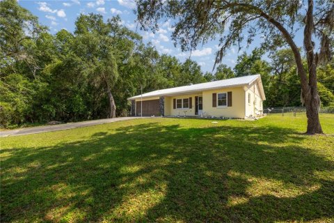 House in Homosassa, Florida 3 bedrooms, 134.89 sq.m. № 1678211 - photo 3