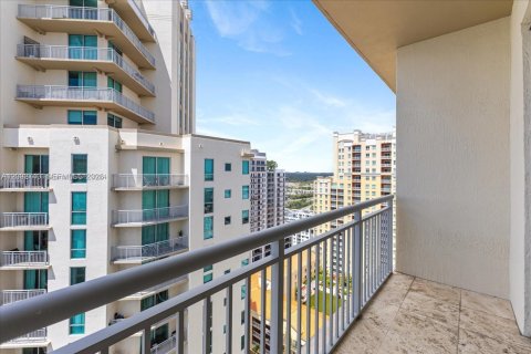 Copropriété à louer à Miami, Floride: 2 chambres, 106.84 m2 № 2377162 - photo 9