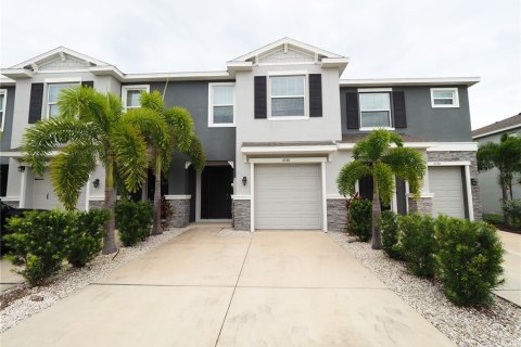 Adosado en alquiler en Sarasota, Florida, 3 dormitorios, 160.16 m2 № 1916376 - foto 1