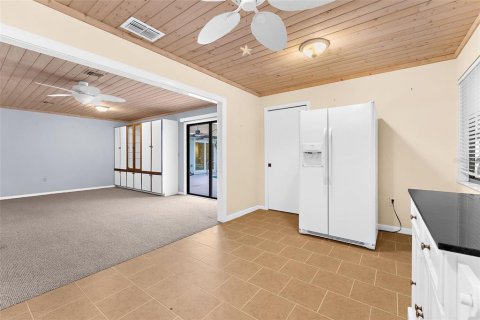 House in Bradenton, Florida 4 bedrooms, 234.95 sq.m. № 2379641 - photo 29