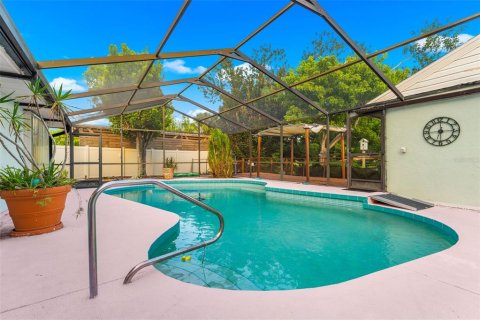 House in Bradenton, Florida 4 bedrooms, 234.95 sq.m. № 2379641 - photo 30