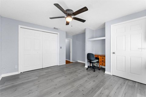 House in Bradenton, Florida 4 bedrooms, 234.95 sq.m. № 2379641 - photo 23