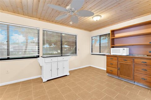 House in Bradenton, Florida 4 bedrooms, 234.95 sq.m. № 2379641 - photo 28