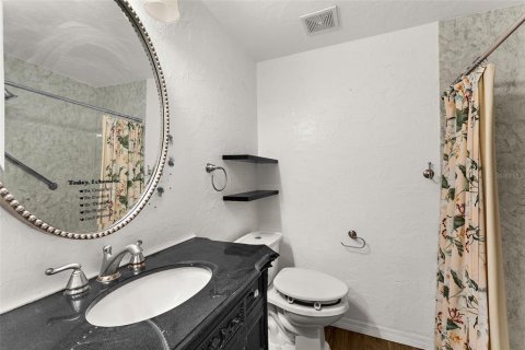 House in Bradenton, Florida 4 bedrooms, 234.95 sq.m. № 2379641 - photo 16