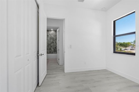Townhouse in Tampa, Florida 3 bedrooms, 170.29 sq.m. № 2218869 - photo 24