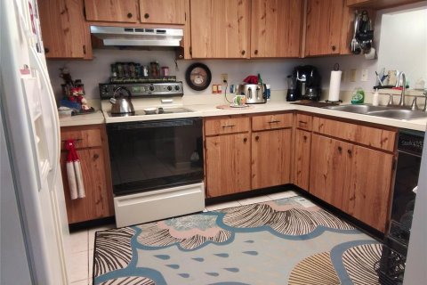 Condo in Clearwater, Florida, 2 bedrooms  № 1883608 - photo 2
