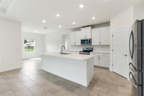 Casa en venta en Newberry, Florida, 4 dormitorios, 257.15 m2 № 2103164 - foto 13