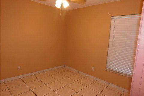 Villa ou maison à vendre à Orlando, Floride: 3 chambres, 101.91 m2 № 2424228 - photo 11