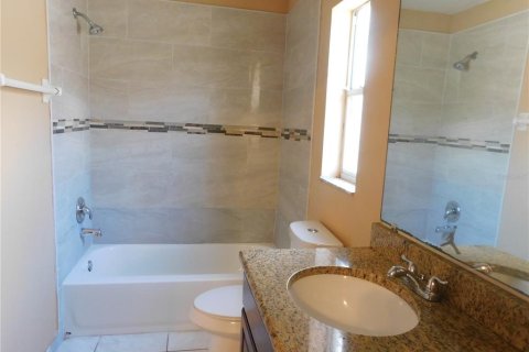 Villa ou maison à vendre à Orlando, Floride: 3 chambres, 101.91 m2 № 2424228 - photo 14