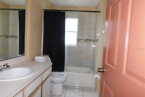 Villa ou maison à vendre à Orlando, Floride: 3 chambres, 101.91 m2 № 2424228 - photo 13