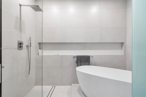 Купить кондоминиум в Майами, Флорида 5 спален, 315.68м2, № 1934425 - фото 23