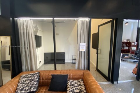 Office in Coral Gables, Florida № 1128993