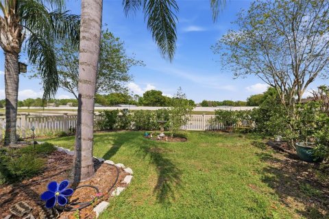 Casa en venta en Land O' Lakes, Florida, 2 dormitorios, 164.34 m2 № 2110298 - foto 24