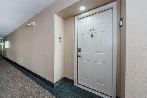 Copropriété à vendre à Clearwater, Floride: 2 chambres, 112.41 m2 № 1313837 - photo 5
