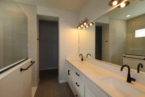 Villa ou maison à vendre à Mount Dora, Floride: 4 chambres, 260.5 m2 № 2409796 - photo 13