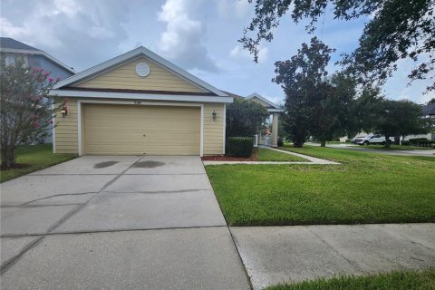 House in Tampa, Florida 3 bedrooms, 194.91 sq.m. № 2207924