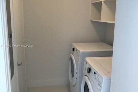 Condominio en venta en North Miami Beach, Florida, 3 dormitorios, 216.65 m2 № 1739191 - foto 23