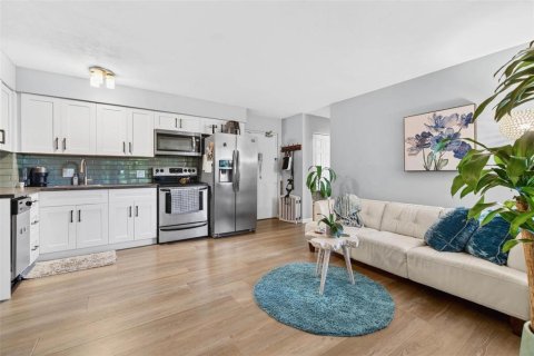 Copropriété à vendre à Seminole, Floride: 1 chambre, 44.59 m2 № 2093922 - photo 3