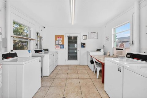 Copropriété à vendre à Seminole, Floride: 1 chambre, 44.59 m2 № 2093922 - photo 10