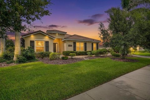 House in Bradenton, Florida 3 bedrooms, 239.87 sq.m. № 2266436