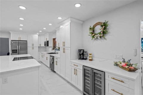 Casa en venta en Belleair Beach, Florida, 4 dormitorios, 277.31 m2 № 1878112 - foto 10