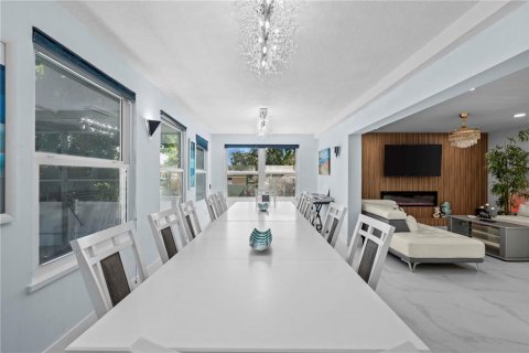 Casa en venta en Belleair Beach, Florida, 4 dormitorios, 277.31 m2 № 1878112 - foto 25