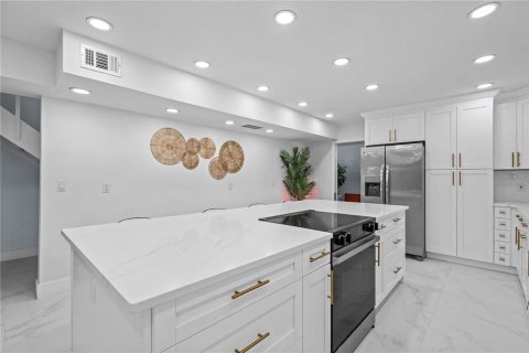 Casa en venta en Belleair Beach, Florida, 4 dormitorios, 277.31 m2 № 1878112 - foto 9
