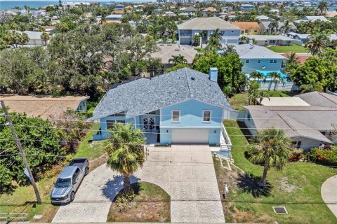 Casa en venta en Belleair Beach, Florida, 4 dormitorios, 277.31 m2 № 1878112 - foto 1