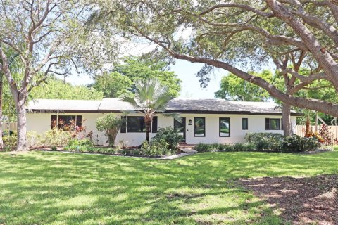 House in Palmetto Bay, Florida 4 bedrooms, 185.9 sq.m. № 1948230 - photo 3