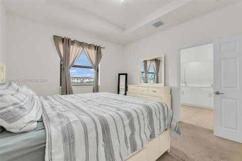 Touwnhouse à vendre à Miami, Floride: 3 chambres, 133.87 m2 № 2282365 - photo 27