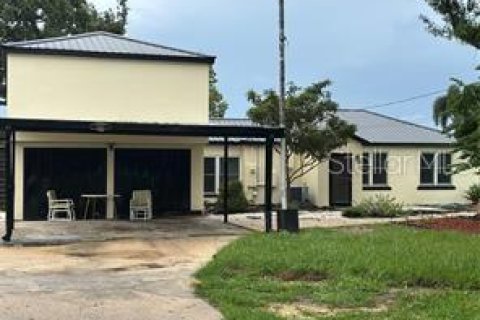 Villa ou maison à louer à Winter Haven, Floride: 2 chambres, 102.19 m2 № 2167419 - photo 2