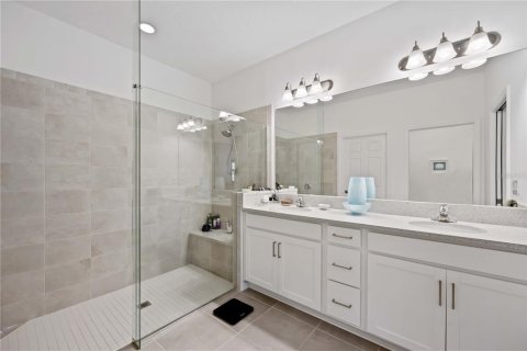 House in Bradenton, Florida 2 bedrooms, 151.15 sq.m. № 2096764 - photo 15