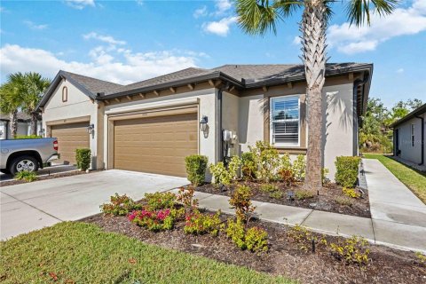 House in Bradenton, Florida 2 bedrooms, 151.15 sq.m. № 2096764 - photo 2