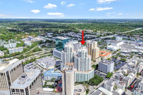 Condo in Miami, Florida, 1 bedroom  № 1946860 - photo 22